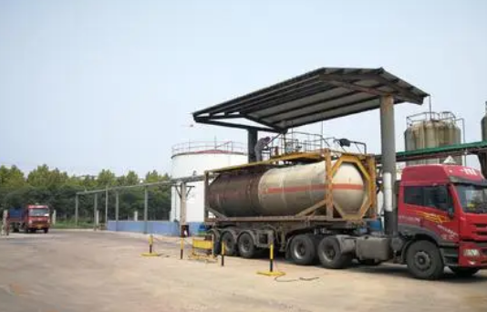 影（yǐng）響丙二醇甲醚（mí）醋酸酯PMA使用效（xiào）果的因素有哪些