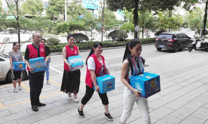 頤而康嶽（yuè）陽區域、寧（níng）鄉區域自發組織員工參與抗洪搶險
